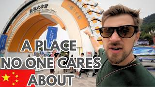 A Small Town, Cafes and Chinese TV, vlog Ya'an (day-1)