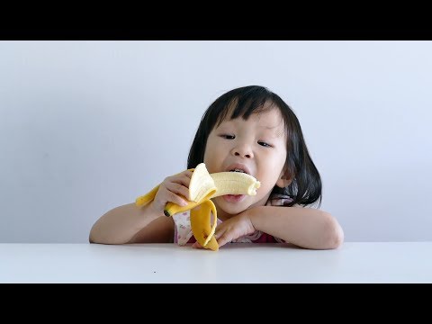 Video: Pse Të Hani Banane është E Mirë Për Ju