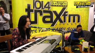 Traxkustik On Air : Isyana Sarasvati - I Will Fly (Ten2Five Cover)