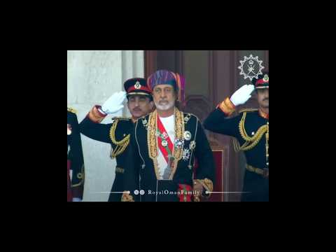 السلطان هيثم يشمل برعايته العرض العسكري بمناسبة اليوم الوطني