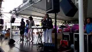 Download Lagu Jammen Diana Monoarfa, Saar Habibuw, Tom Rahajaan en Free Line @Alhambra hotel MP3