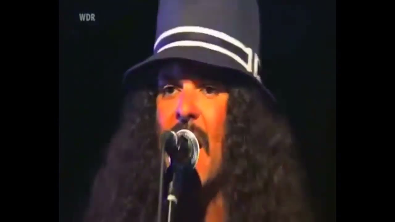 Παρακολούθηση Brant Bjork - Too Many Chiefs, Not Enough Indians (live 2010) στο YouTube Παρακολούθηση Brant Bjork - Too Many Chiefs, Not Enough Indians (live 2010) στο YouTube