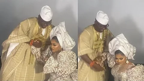 TRUE LOVE  MERCY AIGBE CRYING KNEELING ,TO APPRECIATE HER HUSBAND DURING MOVIE PREMIER  SPEECH