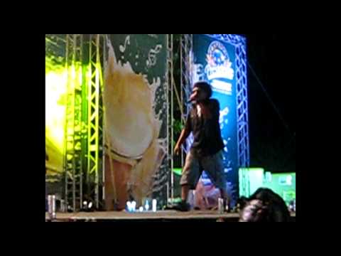 Tego Calderon @t festival presidente (pila de emoc...