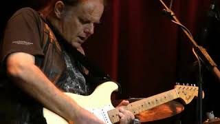 Walter Trout &amp; The Radicals - Can&#39;t Help Falling Apart (live at Paradiso Club, Amsterdam )