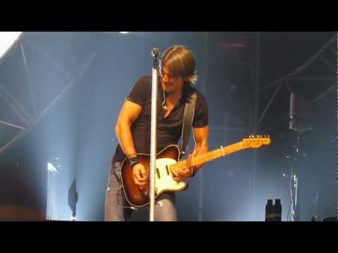 Keith Urban - Raining On Sunday - London