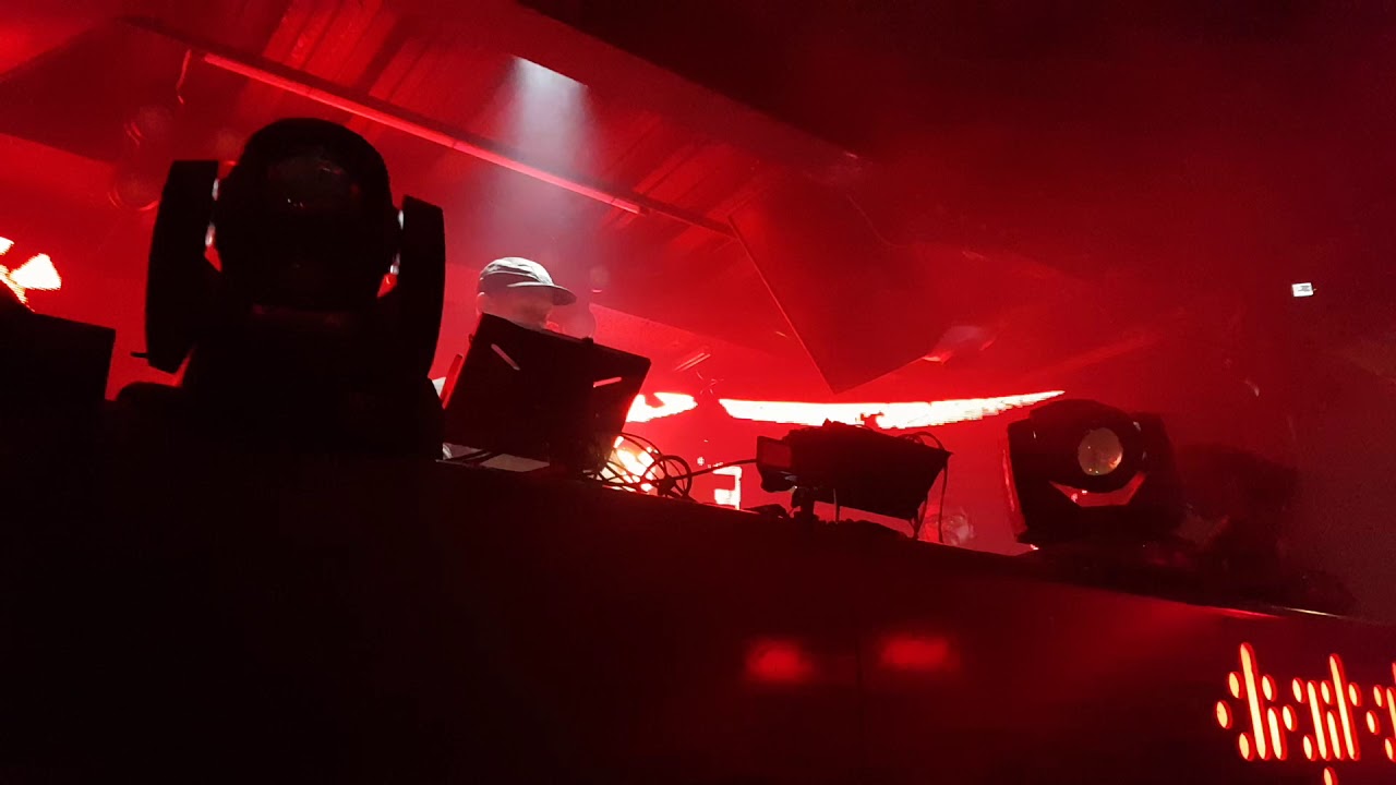 Adam Beyer closing with sweet dreams in the end @ Digital Newcastle.