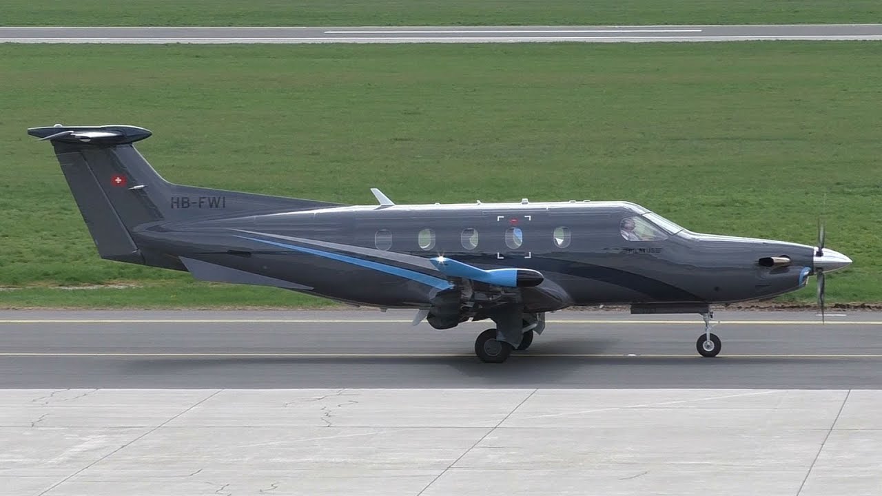 Pilatus PC-12/47E takeoff at Graz Airport | HB-FWI