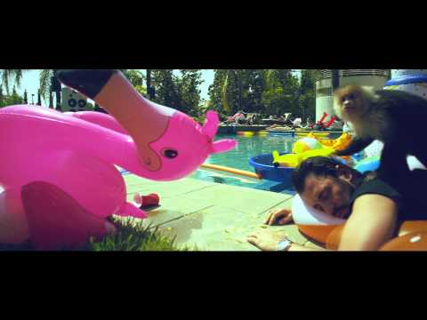 Dimitri Vegas & Like Mike vs Ummet Ozcan – The Hum ( Official Video TRAILER ) mp3 ke stažení