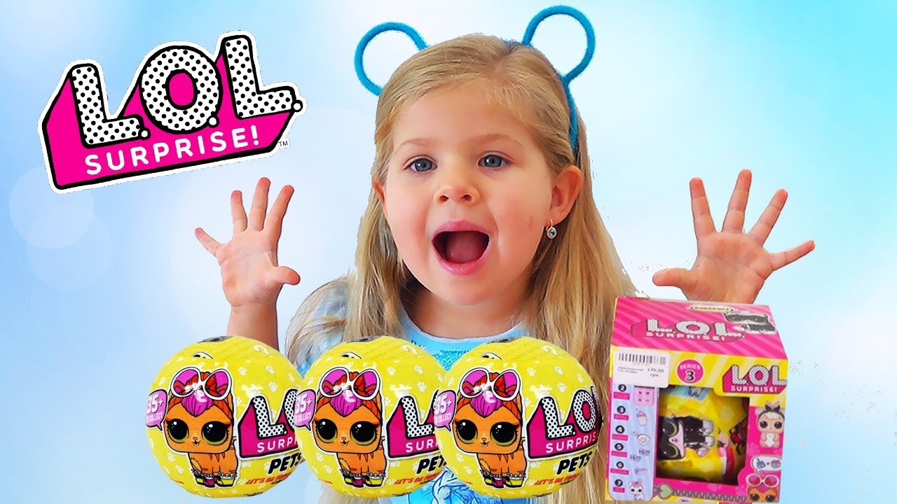 Ayollar hukmronligi, qullar va belboglar aks ettirilgan rus tilidagi porno.