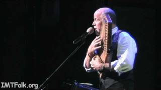 Video thumbnail of ""This Land is Your Land" (Woody Guthrie), John McCutcheon"