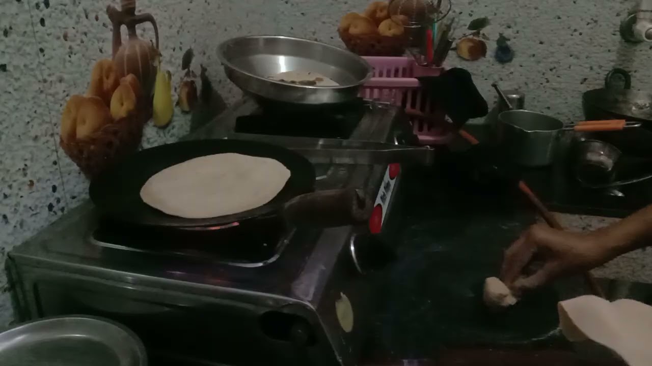 Indian girls daily life routine||Day 18 morning kitchen work ||make food chawal dal sabji roti vlog