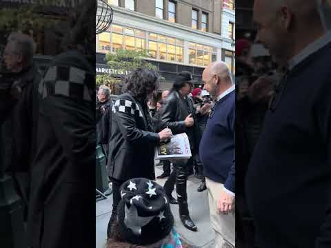 KISS - Arriving At The Empire State Building 11/30/23