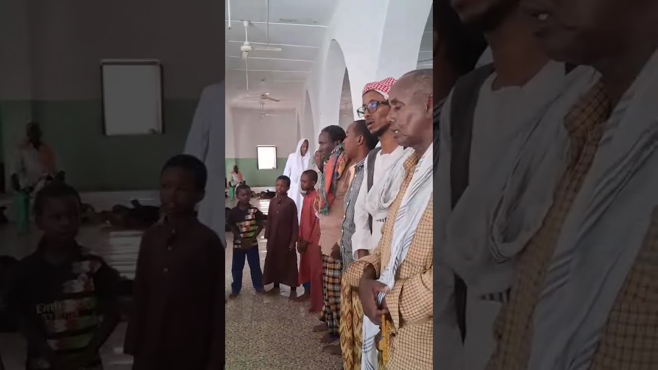 Xadro kulul cali durus shakiib iyo maxamuud Macalin oo is hely mashlah