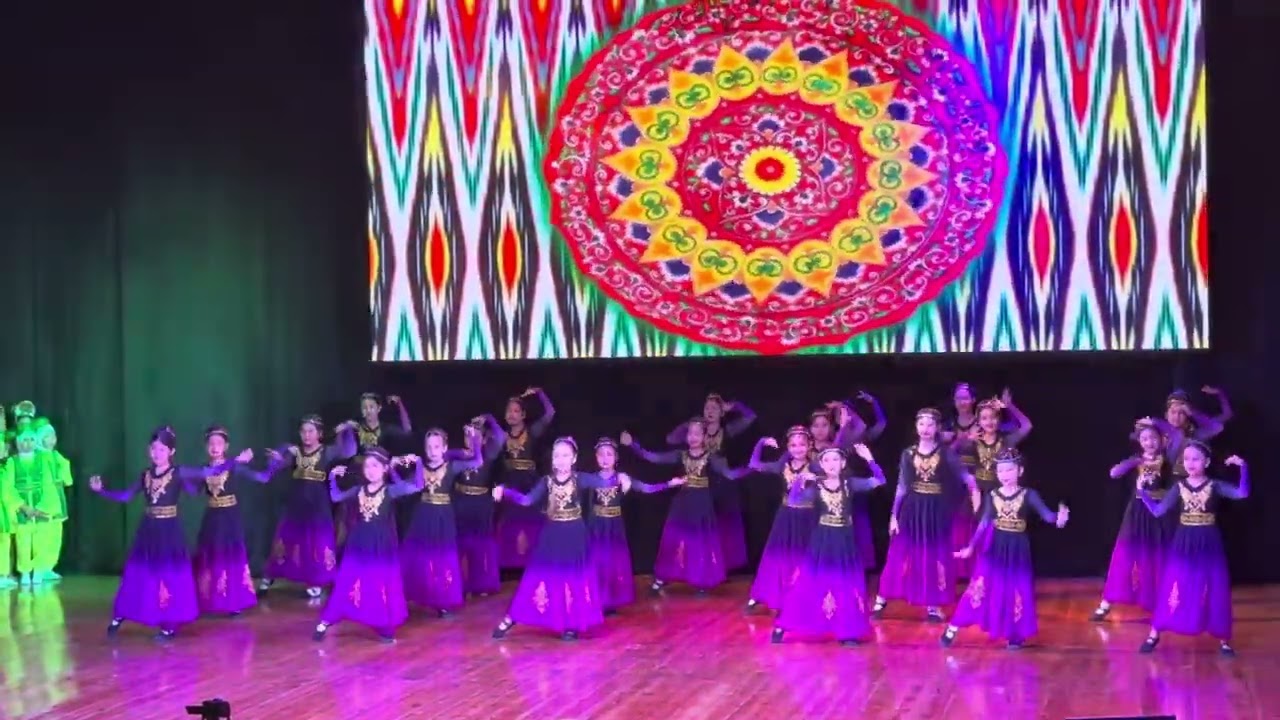 1 место 🏆 на конкурсе Федерации танцев КР. Уйгурский танец. Очень лиричная песня. Яргулла.