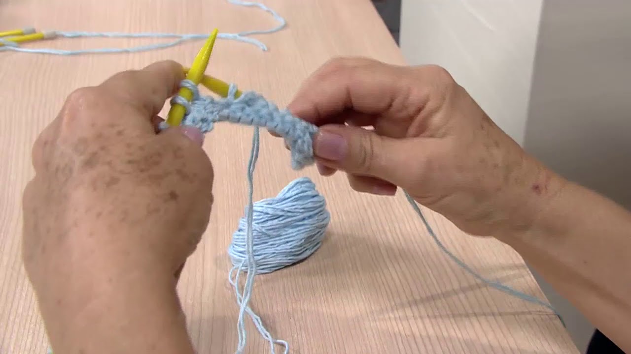 Blusa em tricô quadrado perfeito por Claudia Maria - 16/11/2017 - Mulher.com - P1/2