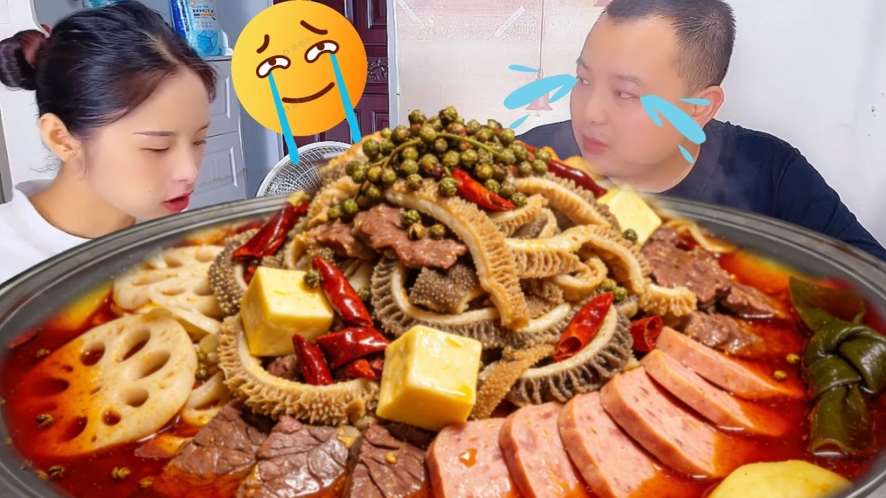 蠢老公竟然吃独食？准备了麻辣毛肚火锅竟然还向我收钱，我直接拿出“小太阳”制裁他，最后他辣的吃不了苦我全部吃光赶紧跑！