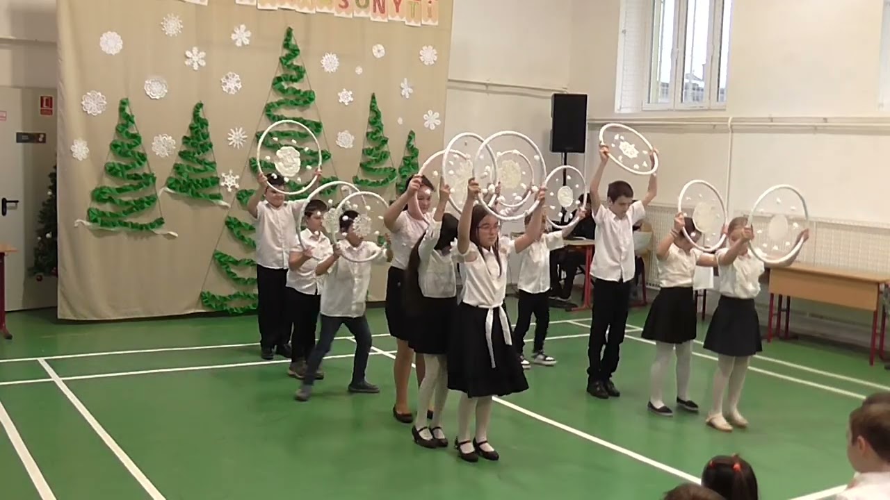 TKLG Kossuth Lajos Általános Iskolája, Tiszafüred - Harmadikosok Karácsonyi műsora, 2025.12.18.