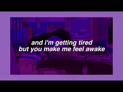 home alone // beabadoobee (lyrics)