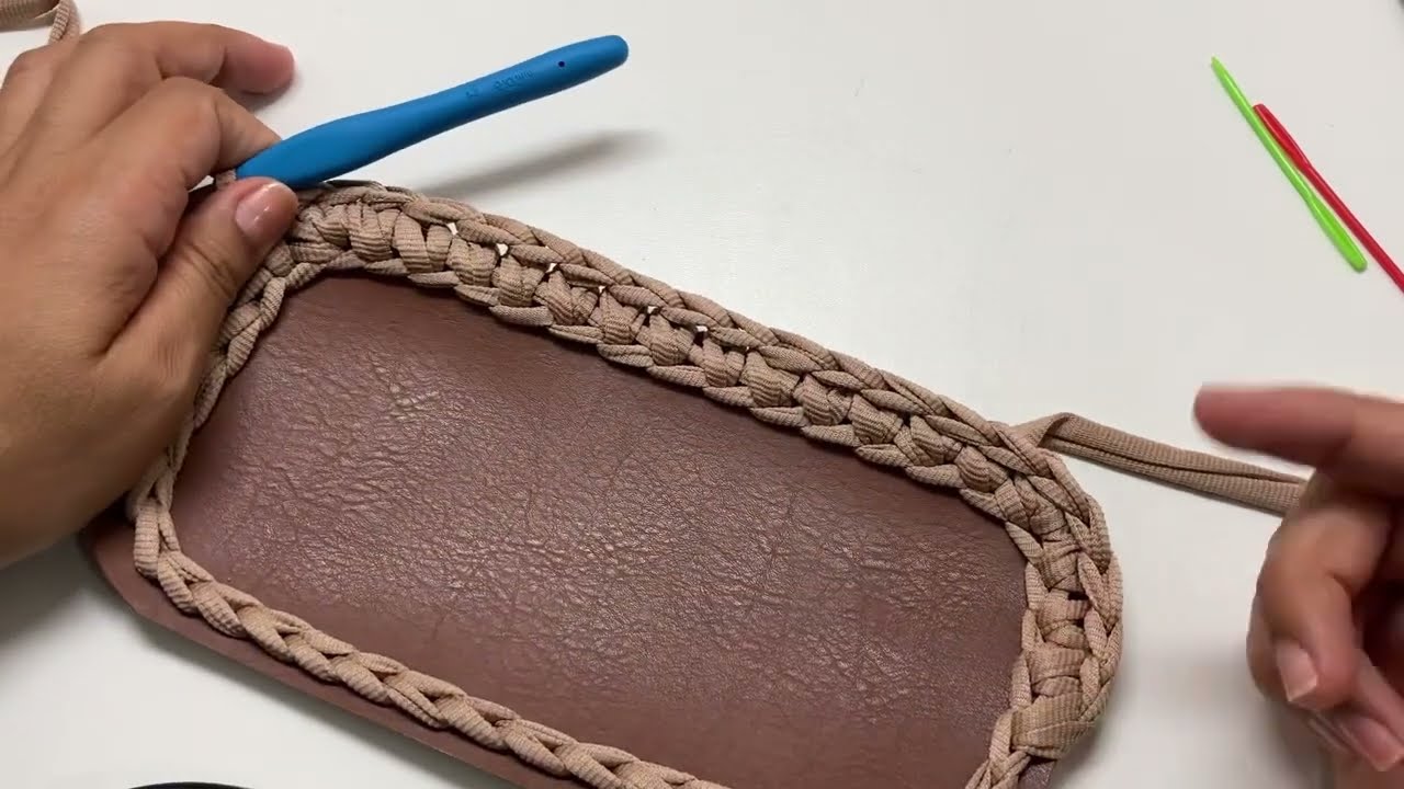 base de couro para bolsa de croche   #basedecouro #basedebolsa
