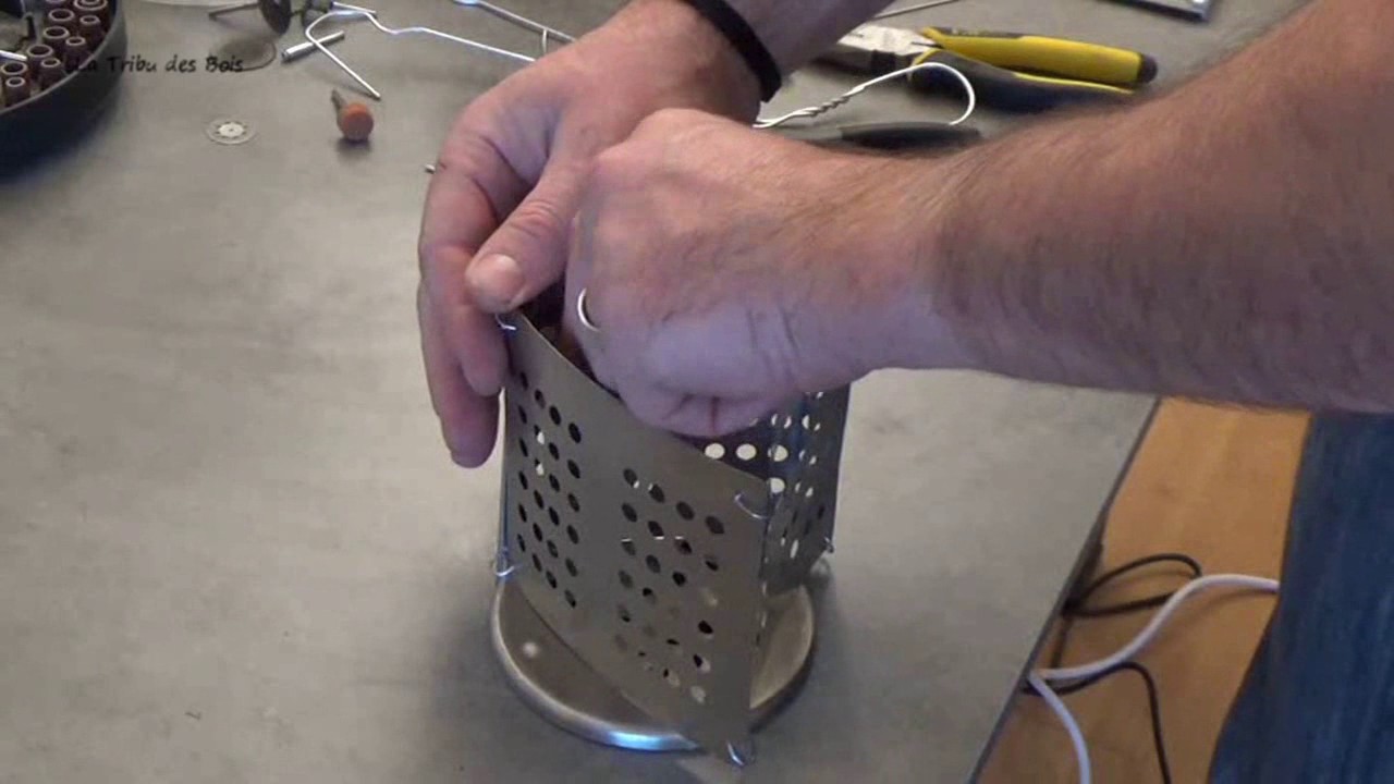 Rechaud a bois pliant - fabrication maison - YouTube