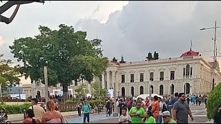 Inauguración pollo campero Centro Histórico con la loba