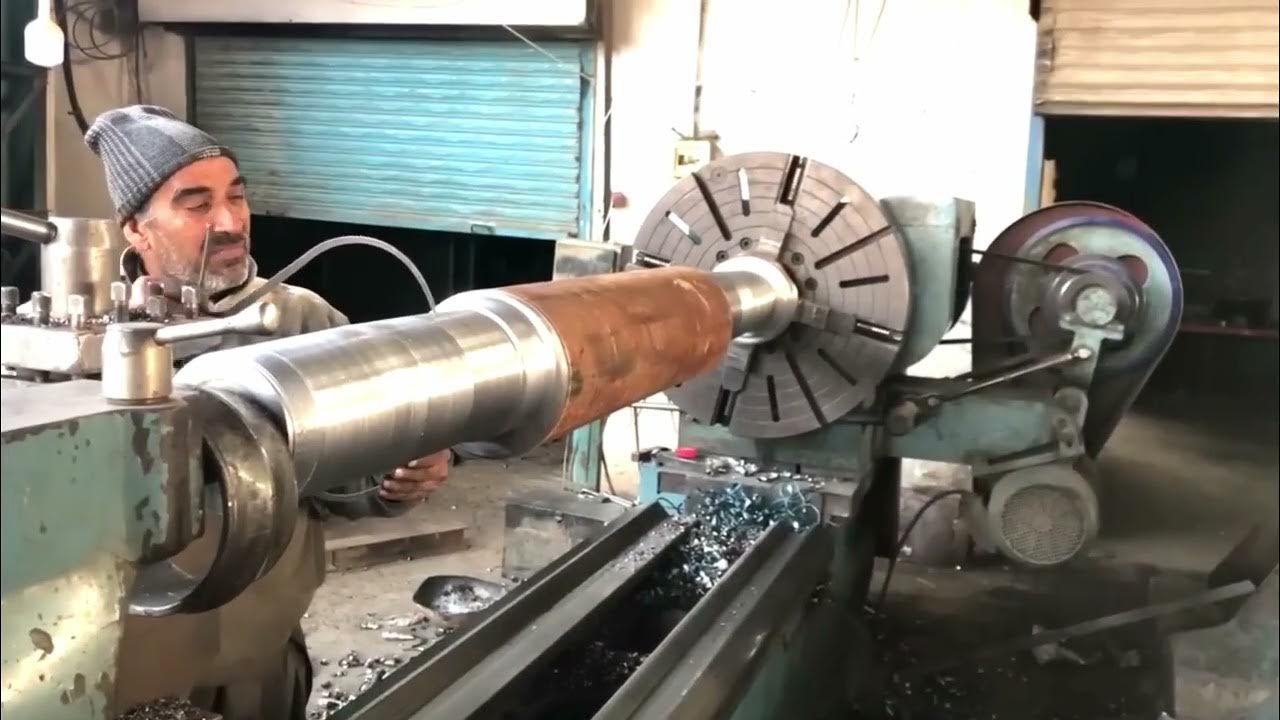 Old Craftsman Using ingenious skills for Making 4 ton Heavy crankshaft