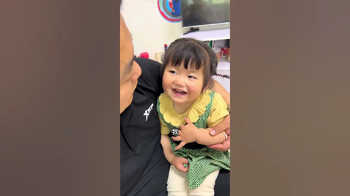 熊孩子把自己画成大花脸，爸爸却责怪哥哥，太过分了#搞笑#萌娃#亲子#育儿 - 天天要闻