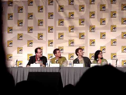 SDCC Torchwood Panel: John Barrowman, Julie Gardne...