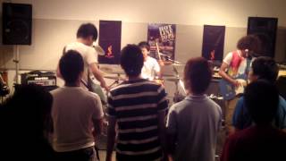 オレンジグライダー 曲名「止まれよ、涙」 HOTLINE2013 島村楽器ラゾーナ川崎店 店予選動画