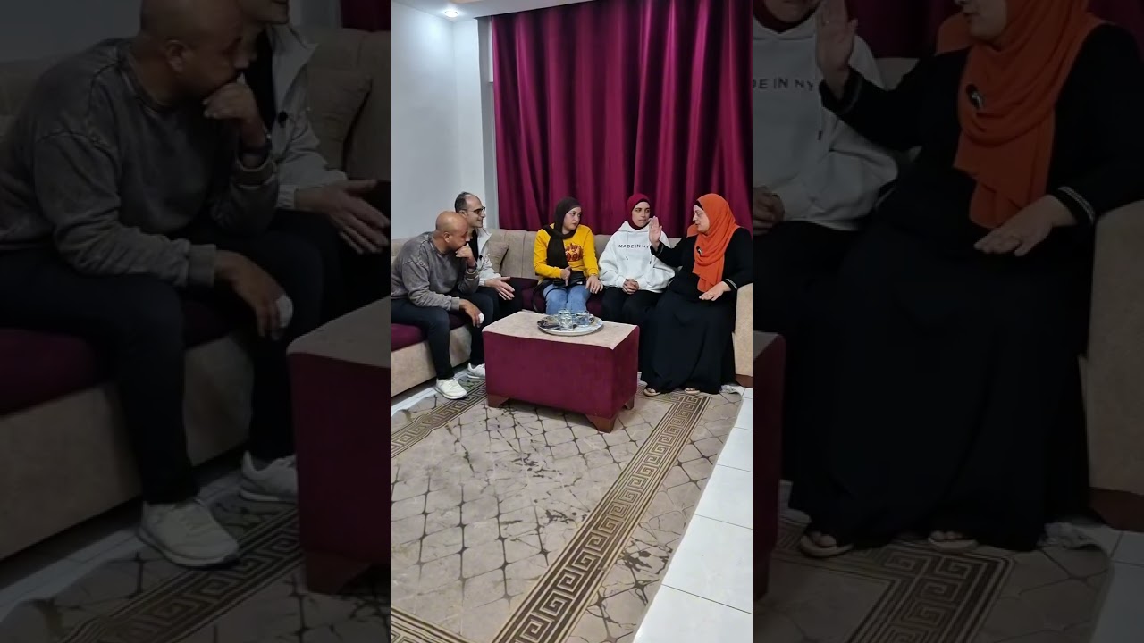 امى طلبت من العريس انو يكتب ........