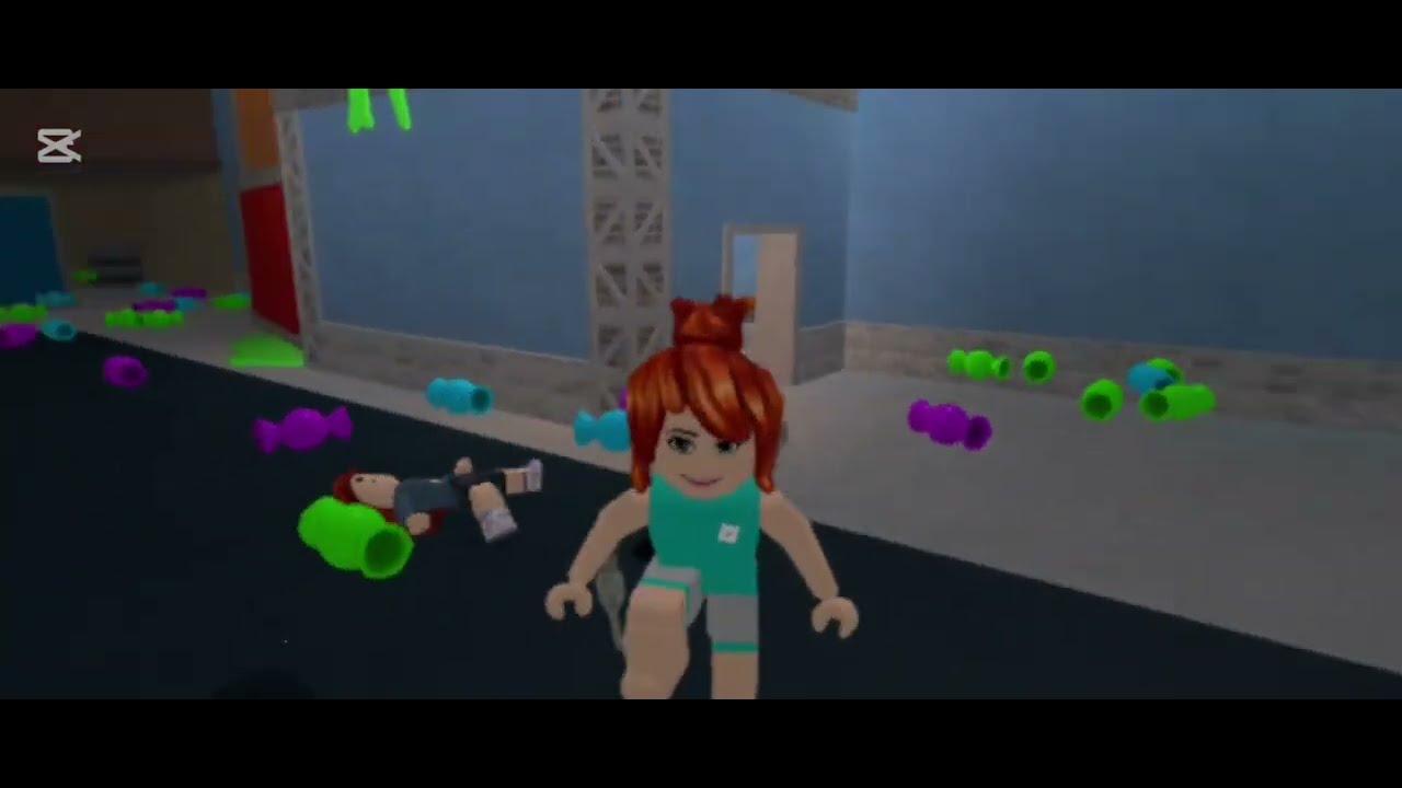 I played mm2 as a pro bacon on my alt account 