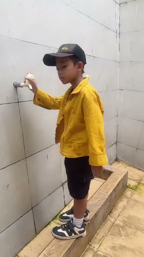 Vidio kocak dan gokil @nyaikembang1nyaikembang1 /kisah pria yg slalu jaga kebersihan ?