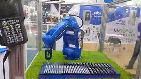 Pick and Place Robot from Yaskawa