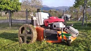 Tagliaerba radiocomandato autocostruito self-built radio-controlled lawnmower made in Italy