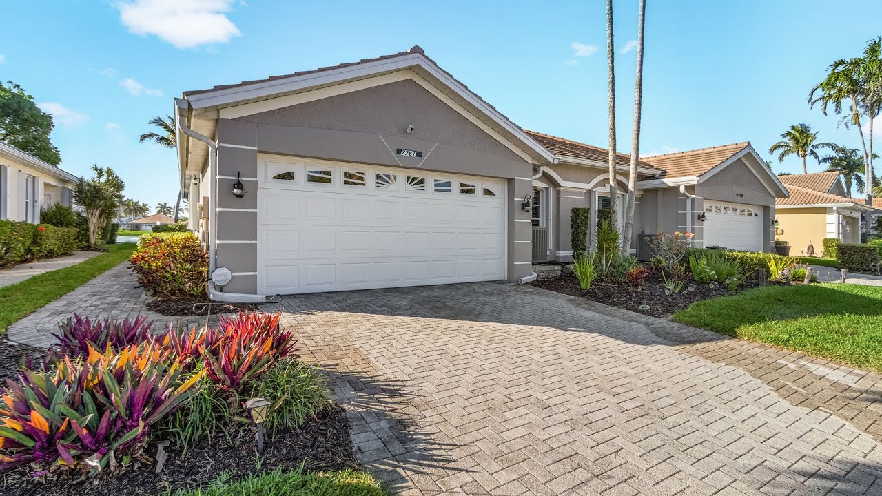 7761 Bay Lake Dr. Fort Myers FL 33907 in the Reflection Lakes Community ...