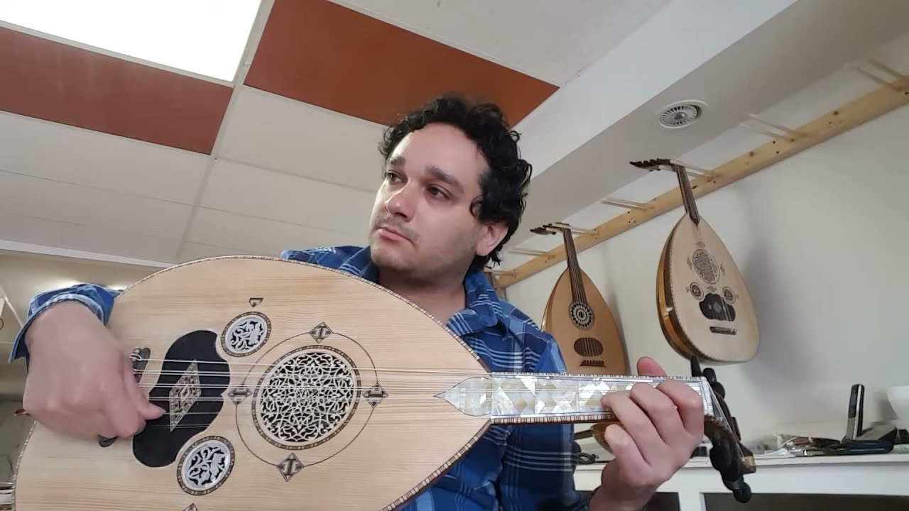 Nahat model John Vergara oud