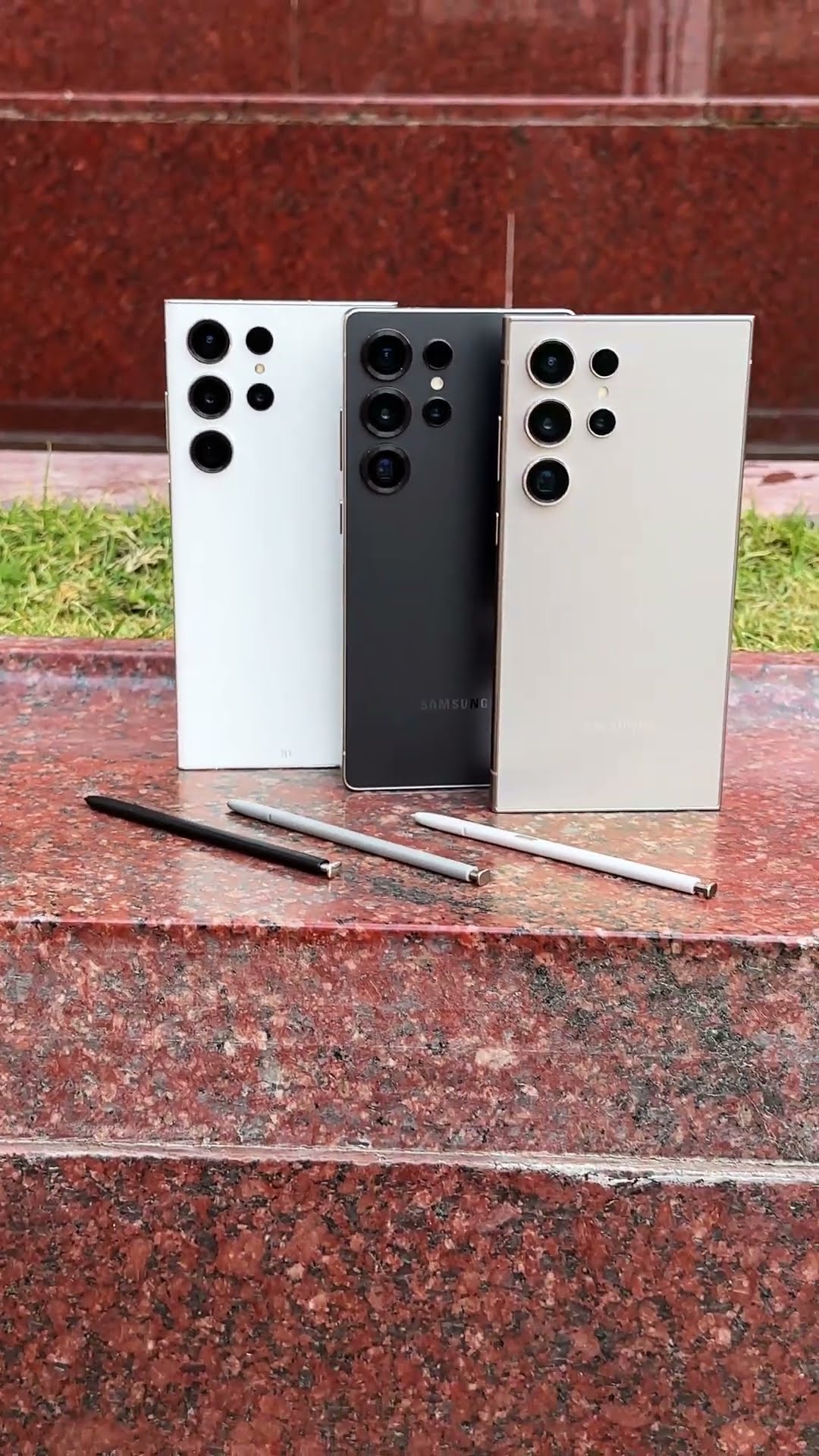 This kind of industrial aesthetics is simply a work of art! #Samsung #Mobile #MobileDigital #Digital