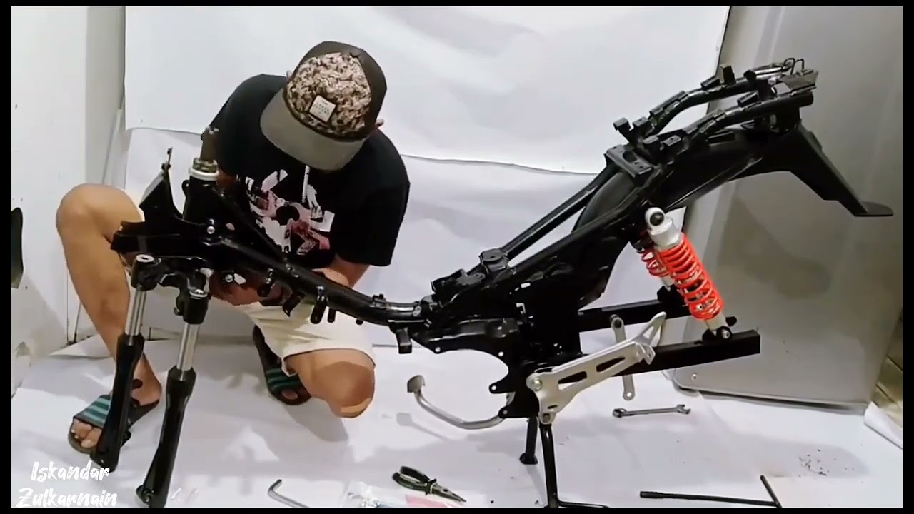 Bangun F1ZR dari Nol