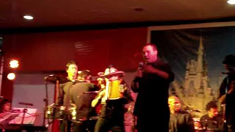 HENRY MEDINA TU SERENATA