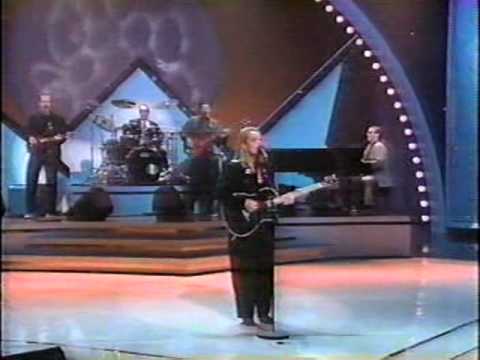 Mary Chapin Carpenter - I Feel Lucky (LIVE)