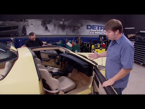 1986-chevrolet-camaro-iroc-z-build-part-2:-interior---detroit-muscle-s3,-e2