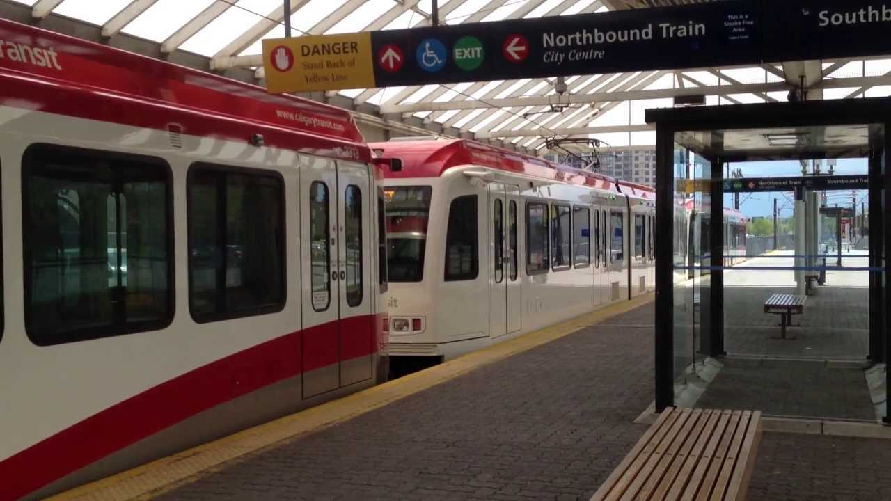 Calgary Transit: Siemens SD160 train reverse running out of Heritage