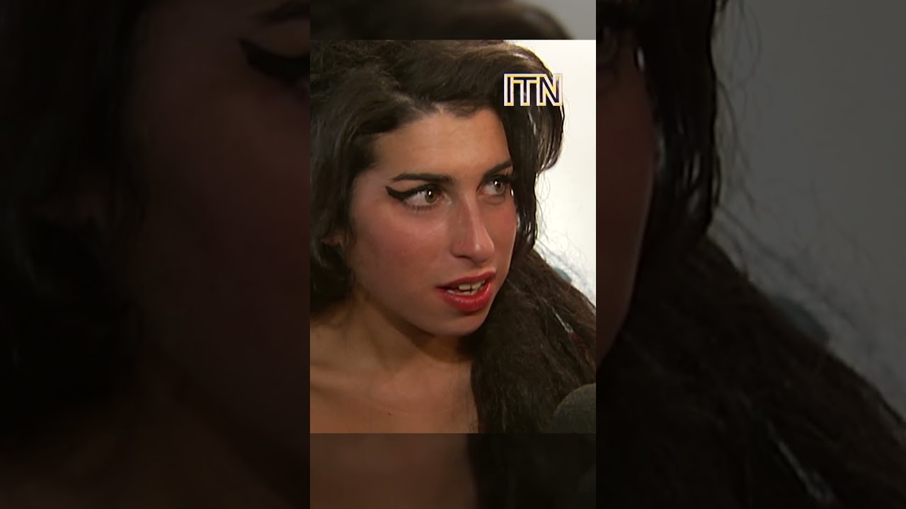 Obejrzyj Amy Winehouse Calls Out Rude Reporter (2007) w YouTube Obejrzyj Amy Winehouse Calls Out Rude Reporter (2007) w YouTube