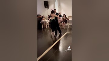 🧡 Follow @tangoexpo Performers: @juanstefanidestango y @erikauo_tango #tango #tangoargentino #танго