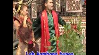 [Lagu Minang] Ria Amelia feat Beniqno - Bungo Jo Kumbang