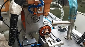 Armature commutator spot welding machine for universal motor armature manufacturing