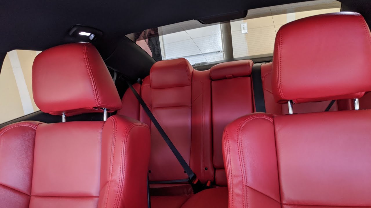 2019 Dodge Charger Scatpack gets new Interior! WOW!