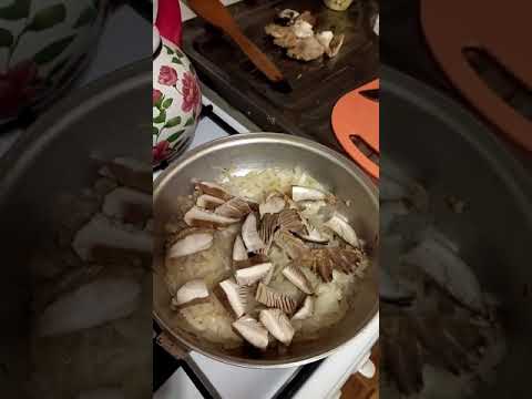 Грибы в сметане!Грибы.Mushrooms#Shorts