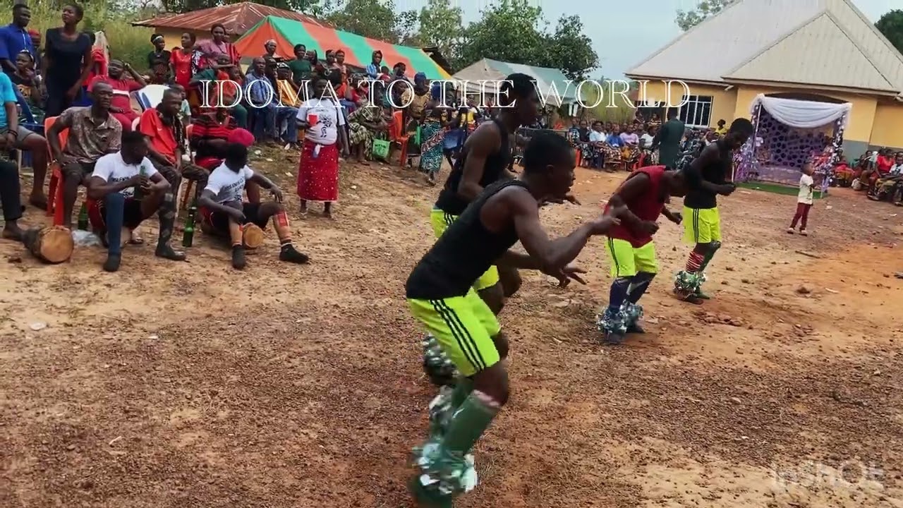 Idoma dancers 